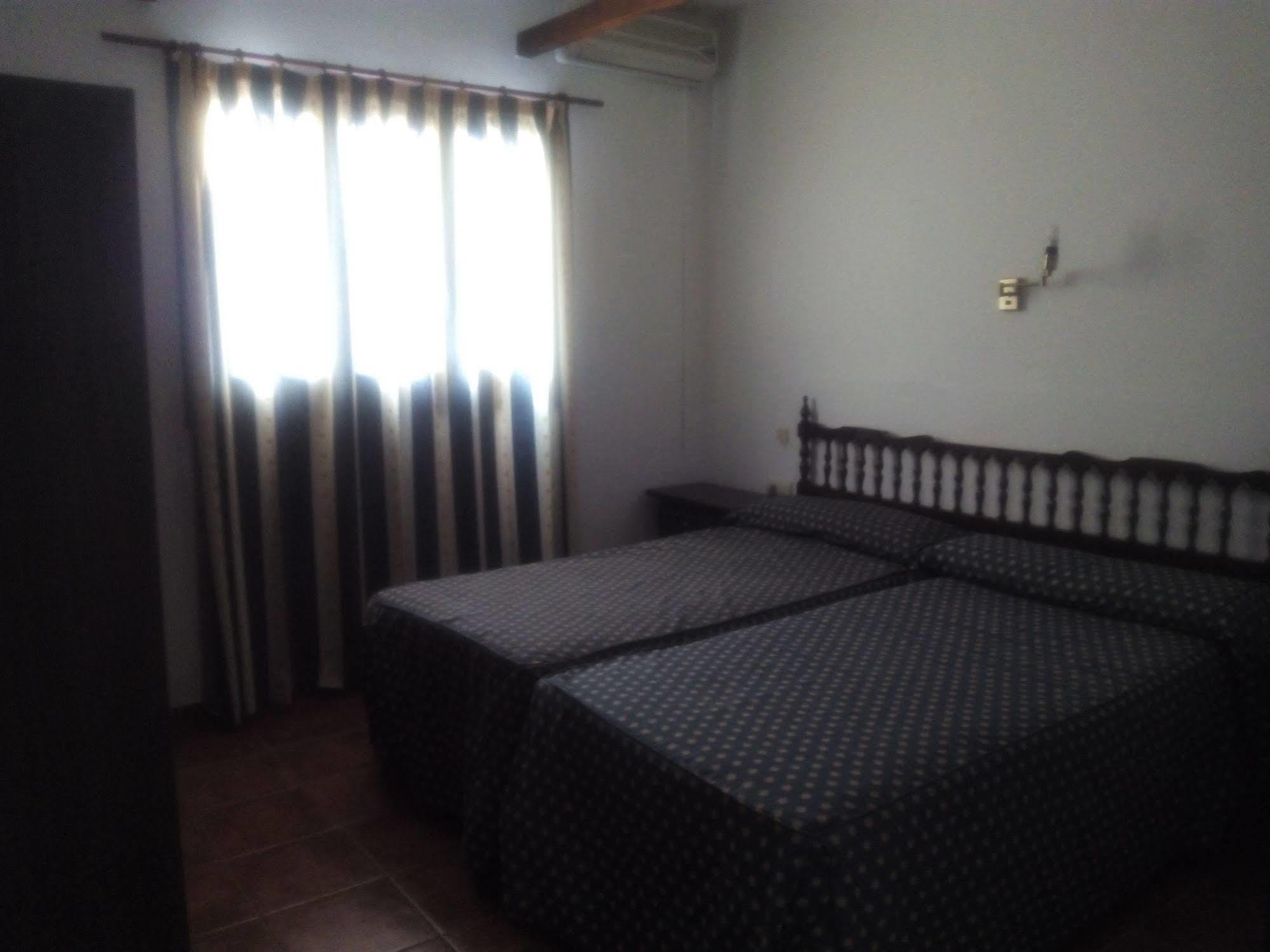 Hospederia El Mellizo Hotel Карбонерас Екстериор снимка